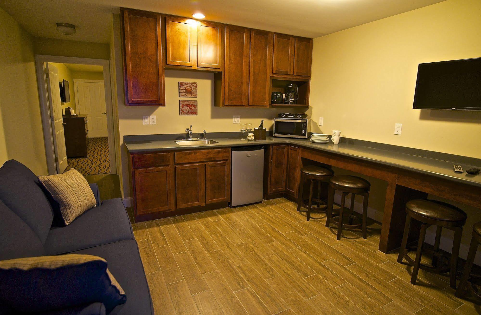 The Pelham Resort Motel Hampton Εξωτερικό φωτογραφία